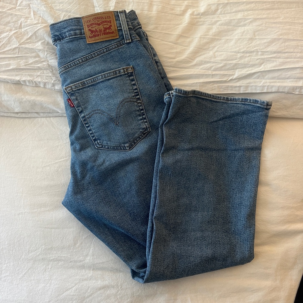 Levi's High Waisted Crop Flair